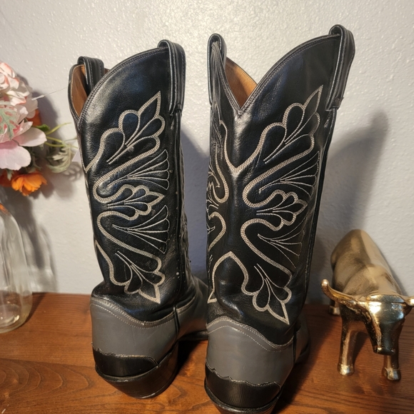 COPY - Tony Lama cowboy boots 9.5 E - Picture 4 of 9